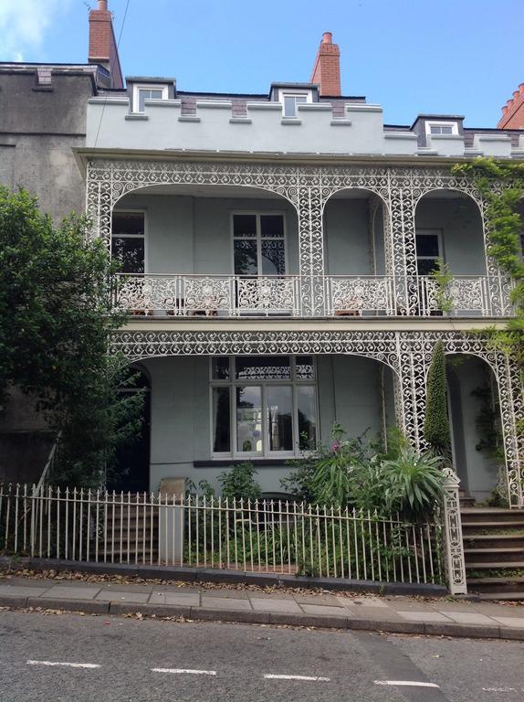 8A Spring Gardens Hotel Haverfordwest Exterior photo